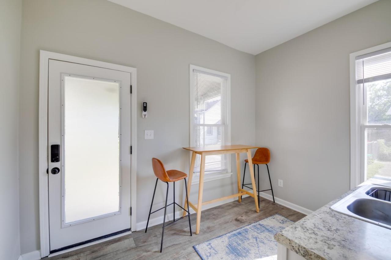 With Porch - Close To Mile Square!