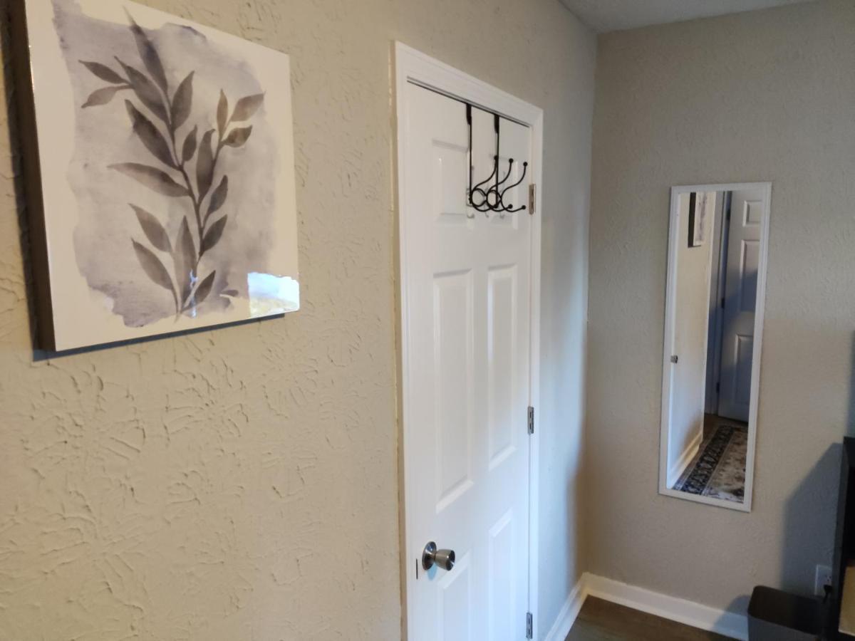 Tranquil Oasis - Private -near Downtown Homestay Indianapolis