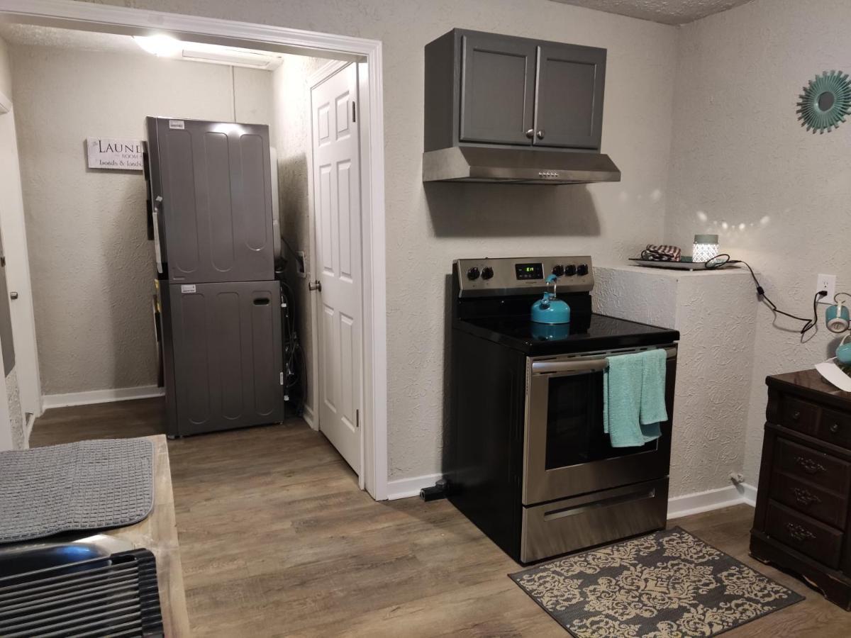 Tranquil Oasis - Private -near Downtown Homestay