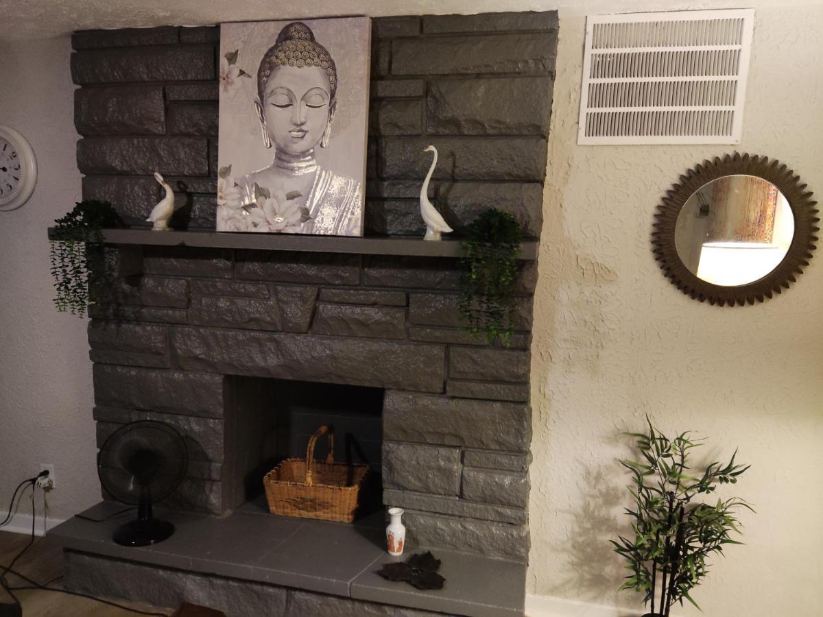 Homestay Tranquil Oasis - Private -near Downtown