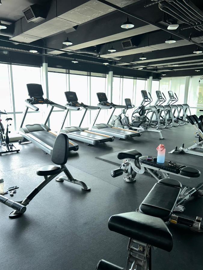 Spooky Low Rate!! Downtown With Free Parking * Indianapolis
