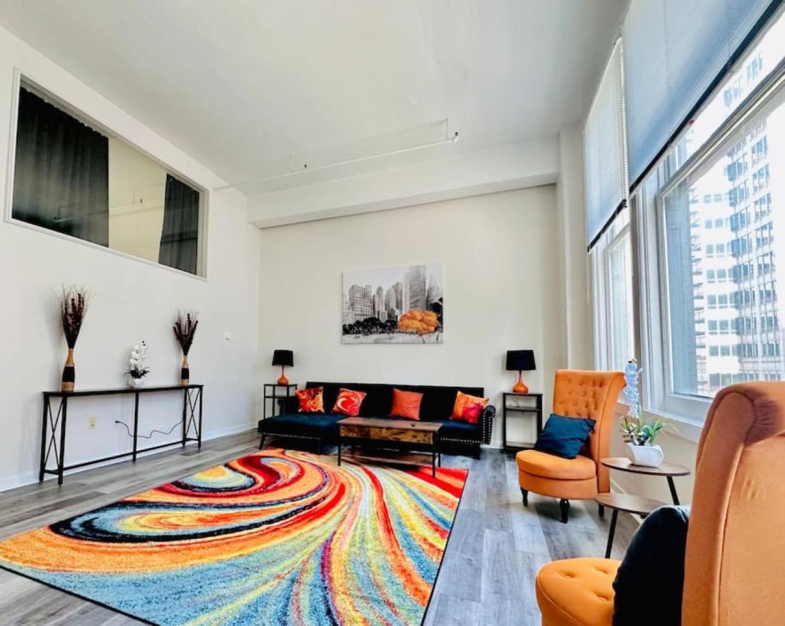 2 Bedroom Contemporary Modern Loft * Indianapolis