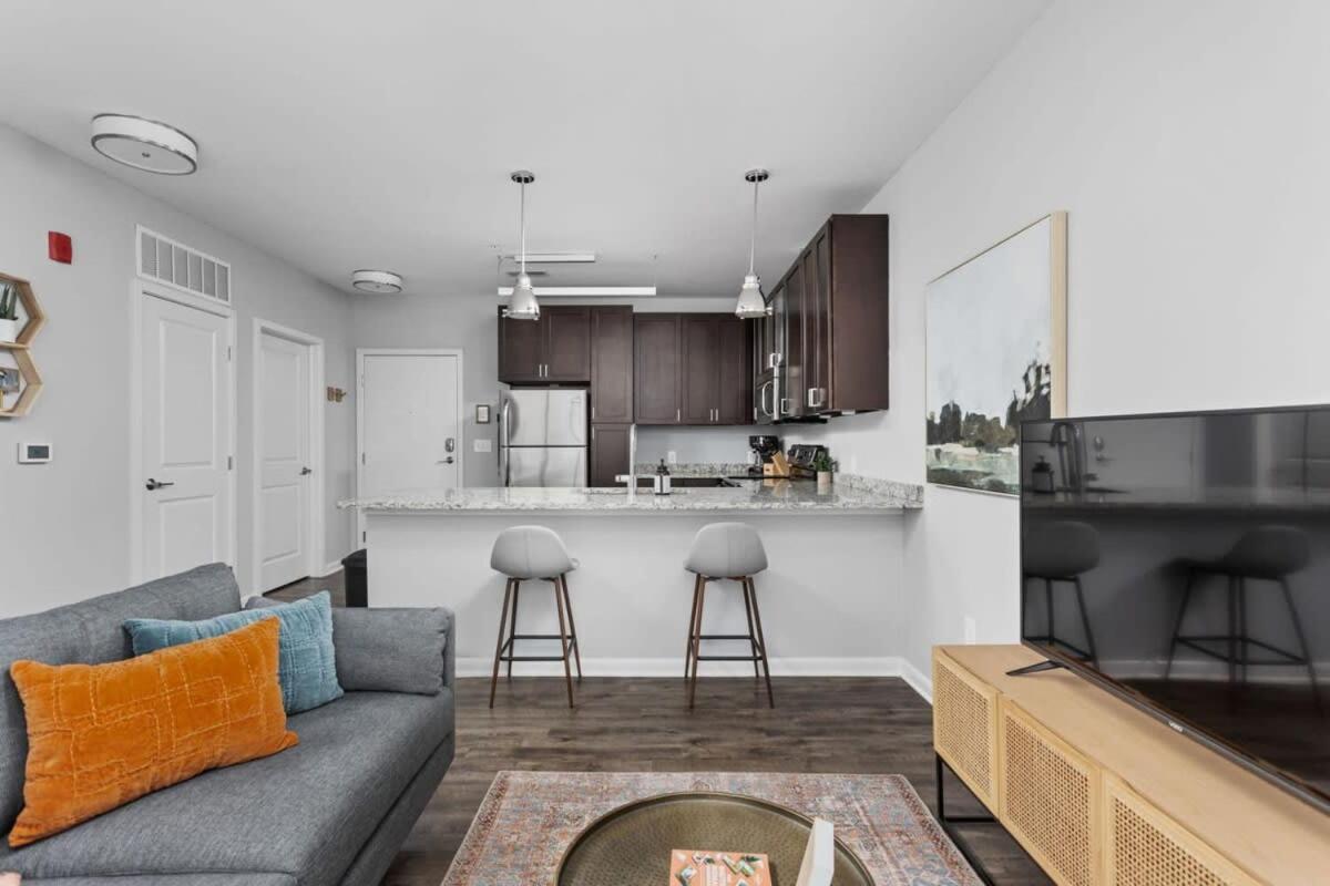 Cozysuites L Roomy 1br, Monument Circle, Indy Apartment Indianapolis