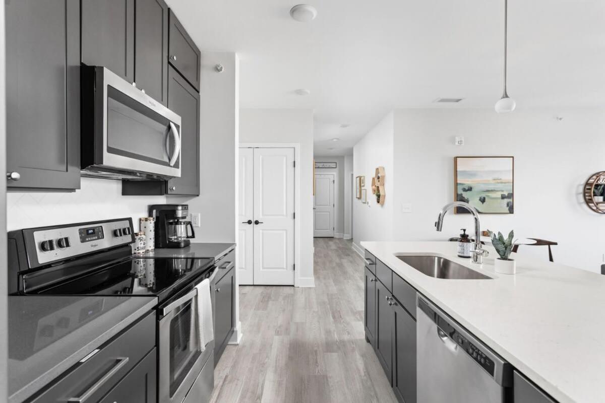 Spacious 2br In Meridian Kessler By Cozysuites Indianapolis