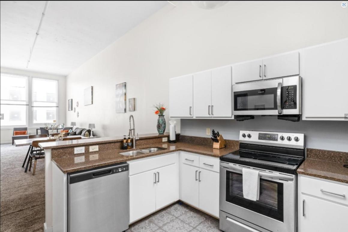 Cozysuites - 2br With Direct Skybridge Access #6 Apartment Indianapolis