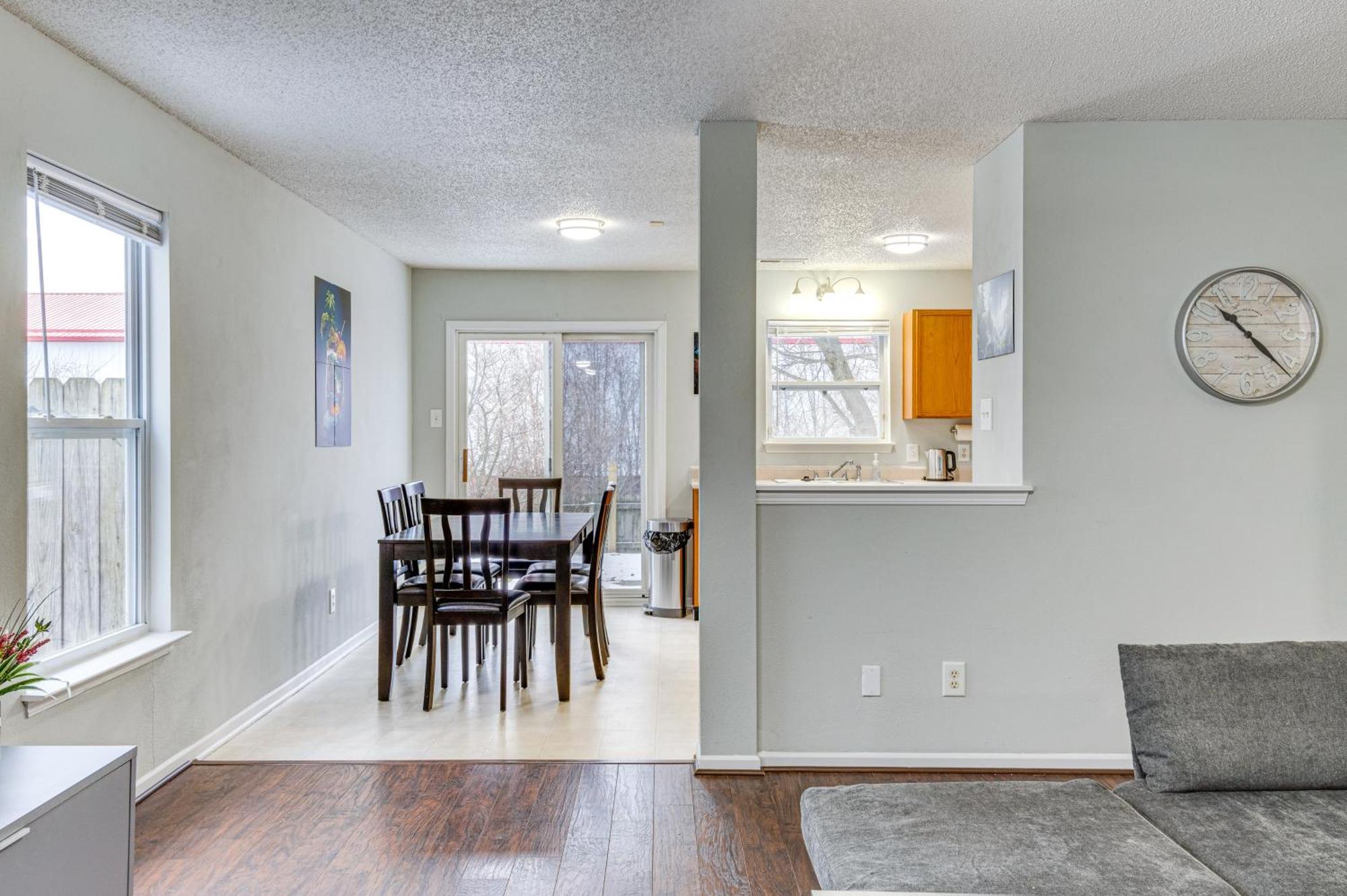 Indy Delight Charming House About 10 Mi To Downtown! Holiday home *