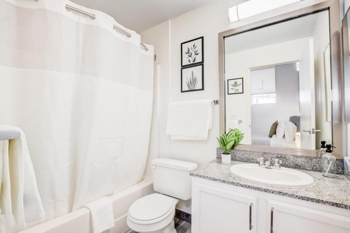 Cozysuites - 2br With Direct Skybridge Access #3 *