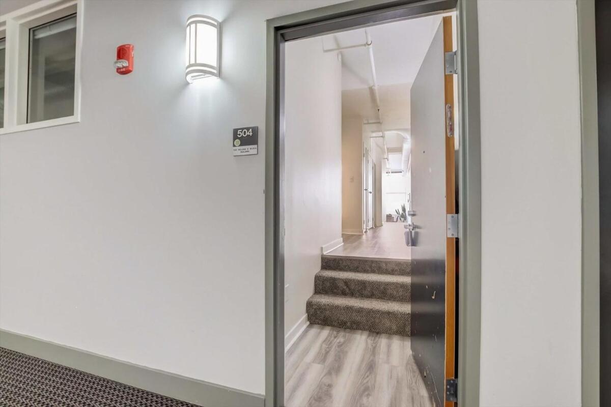 Cozysuites - 2br With Direct Skybridge Access #3 * Indianapolis