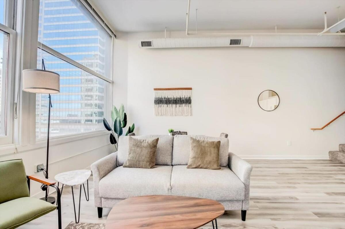Cozysuites - 2br With Direct Skybridge Access #3 * Indianapolis