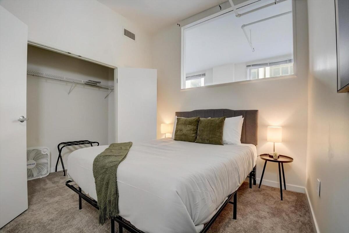 Apartment Cozysuites - 2br With Direct Skybridge Access #2 Indianapolis