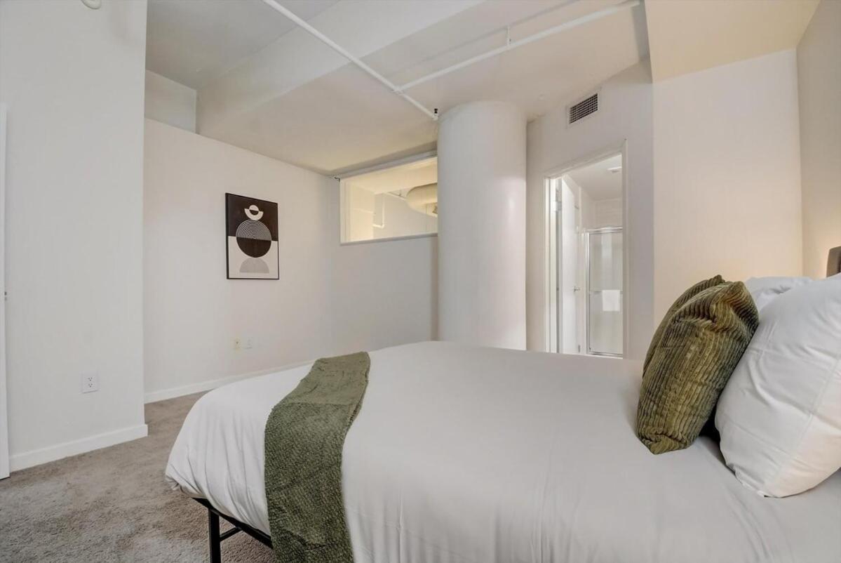 Cozysuites - 2br With Direct Skybridge Access #2 Apartment