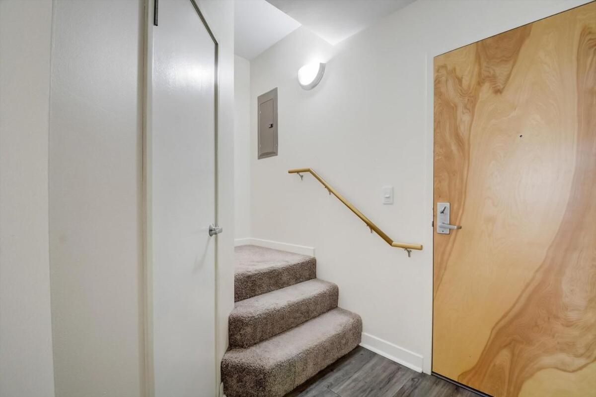 Cozysuites - 2br With Direct Skybridge Access #2 Apartment
