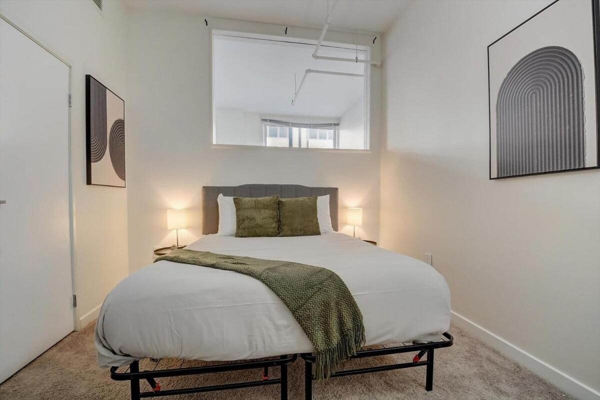 Cozysuites - 2br With Direct Skybridge Access #2