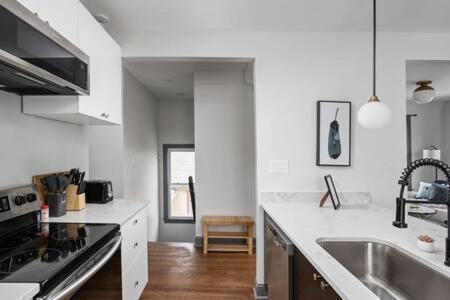 Holiday home Modern Architect's Duplex By Cozysuites