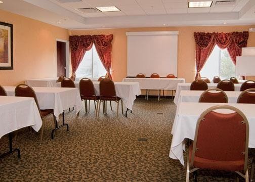 Hotel Comfort Near Airport 3*