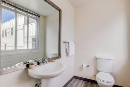 Cozysuites 2br - 2ba With Skybridge Access #1 Indianapolis