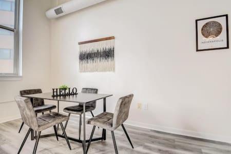 Cozysuites - 2br With Direct Skybridge Access #8 * Indianapolis