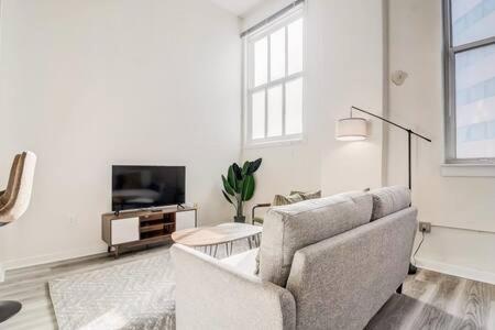 Apartment Cozysuites - 2br With Direct Skybridge Access #8 *