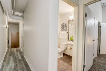 Cozysuites - 2br With Direct Skybridge Access #8 Apartment
