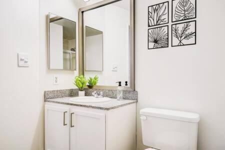 Cozysuites - 2br With Direct Skybridge Access #5 *