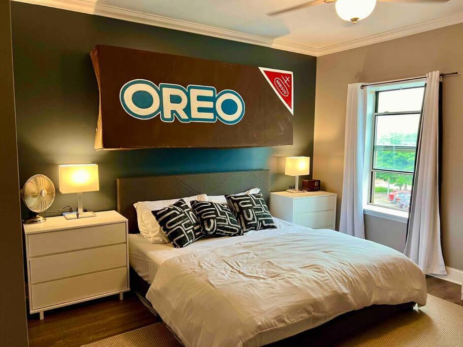 Apartment Coolest Ever- Indy's At Your Door Step - Mass Ave! *
