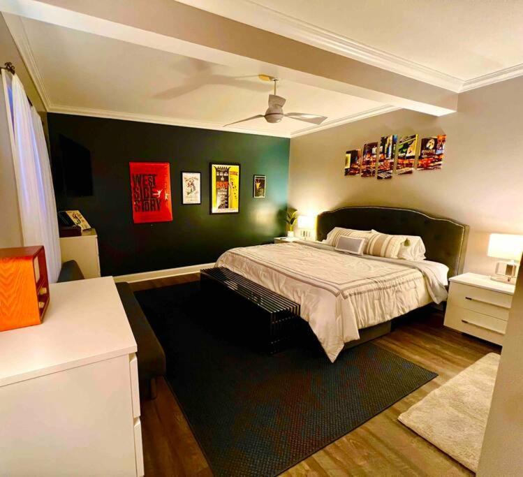 Apartment Coolest Ever- Indy's At Your Door Step - Mass Ave! Indianapolis