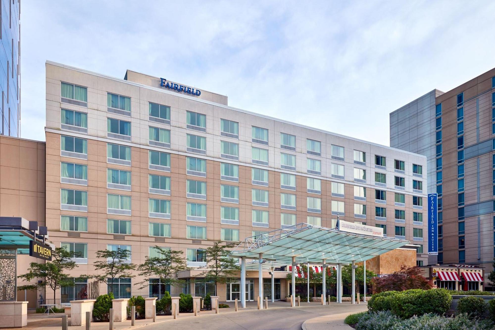 Fairfield Downtown Hotel 3*