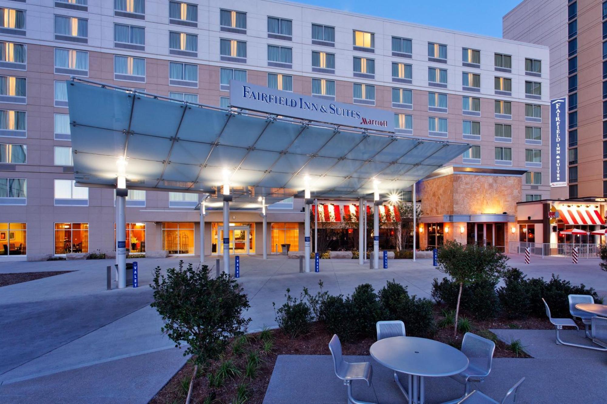 Hotel Fairfield Downtown 3*