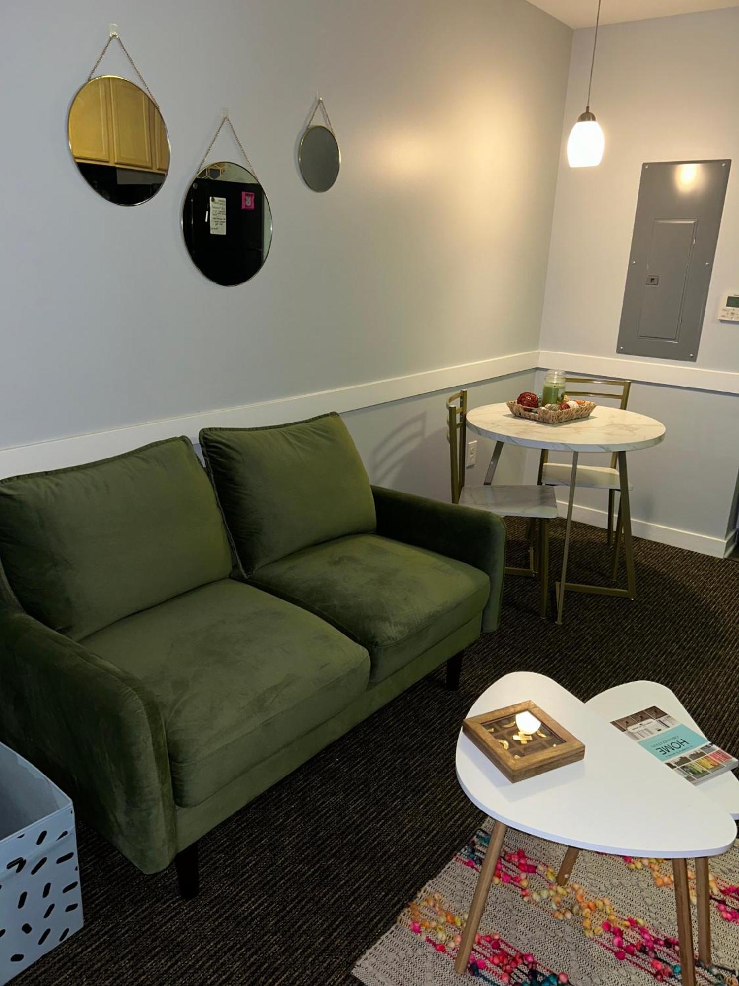 Apartment Spooky Low Rate!! Downtown With Free Parking *