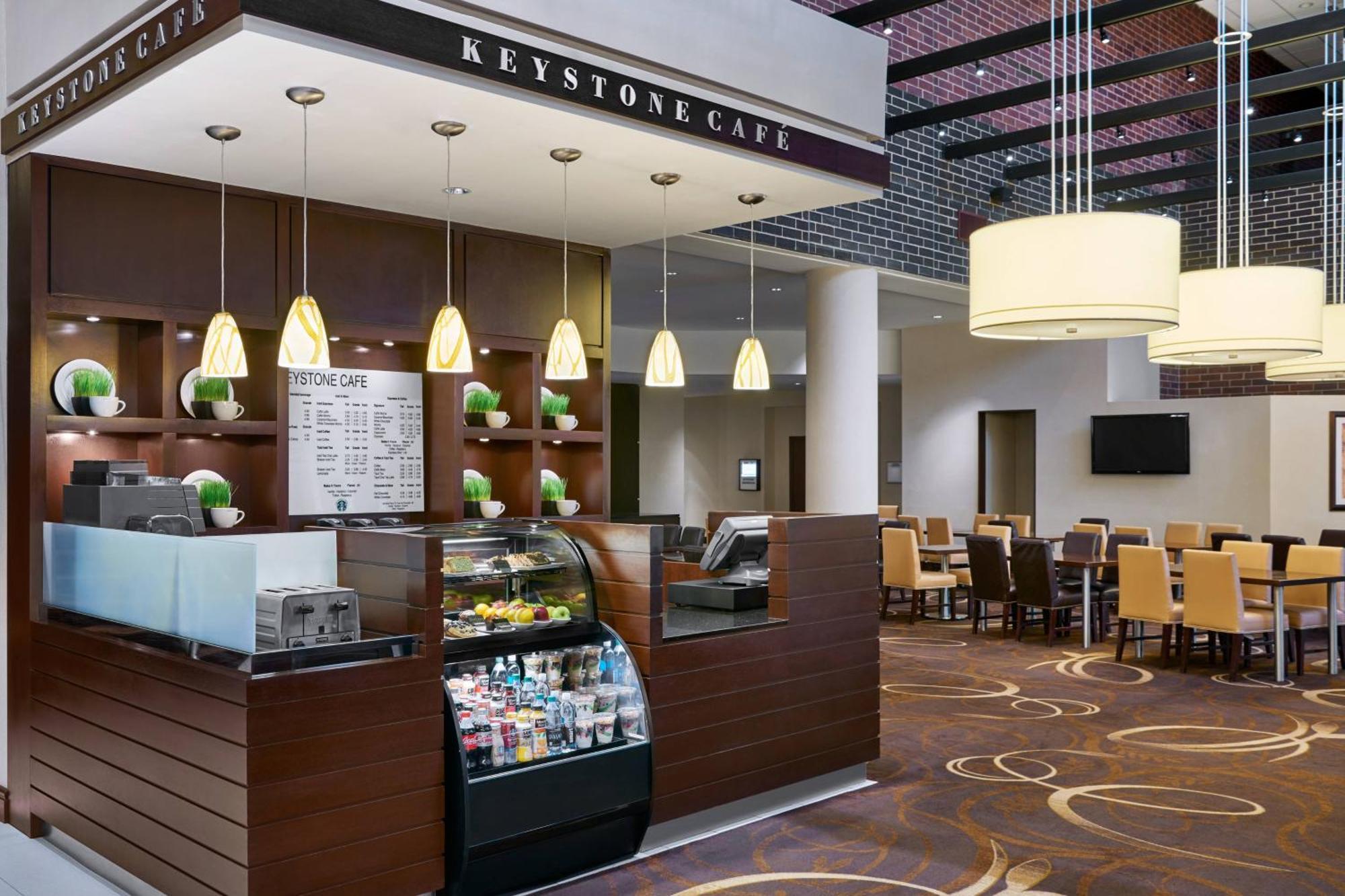 Sheraton At Keystone Crossing 3*