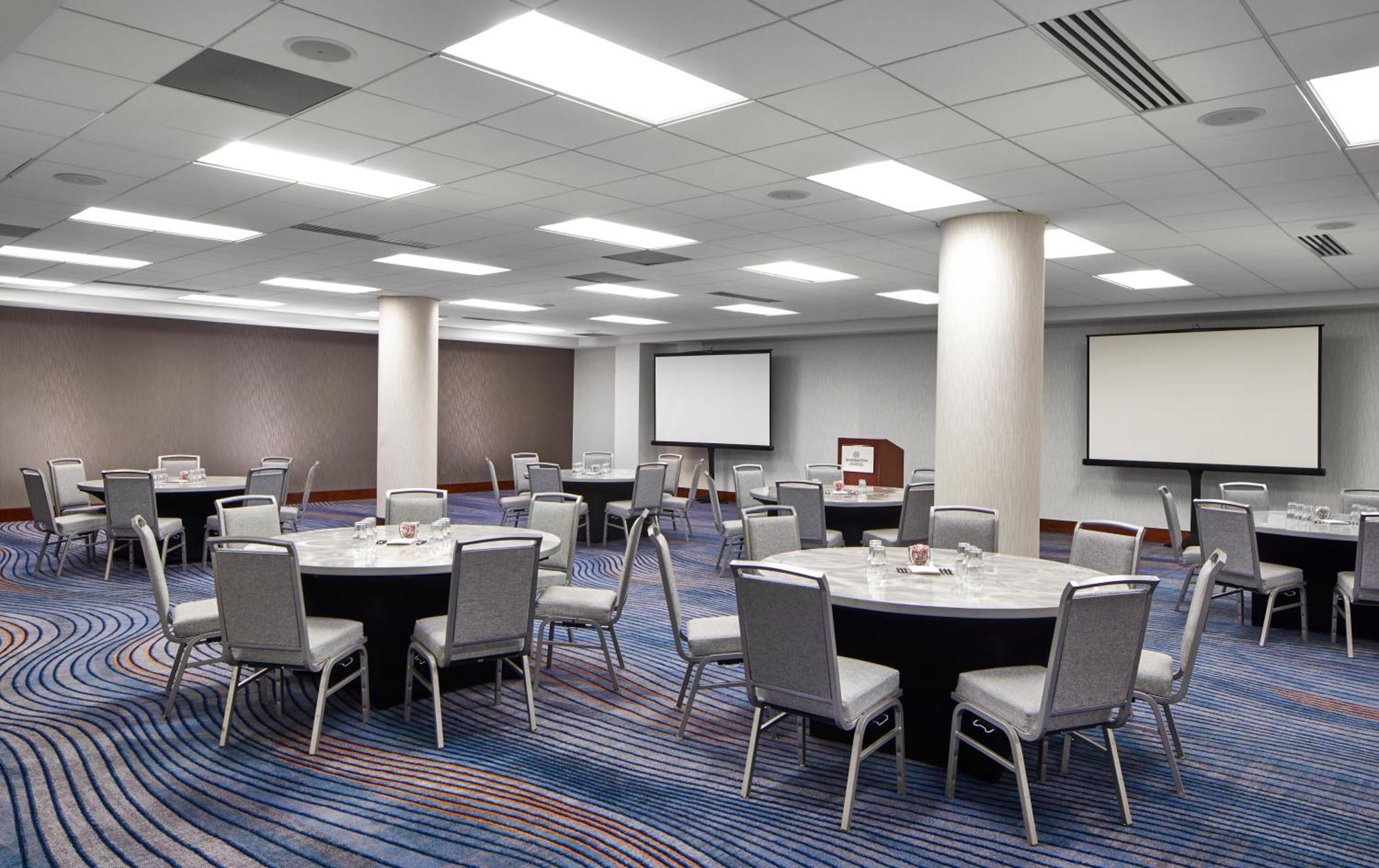 Sheraton At Keystone Crossing 3* Indianapolis