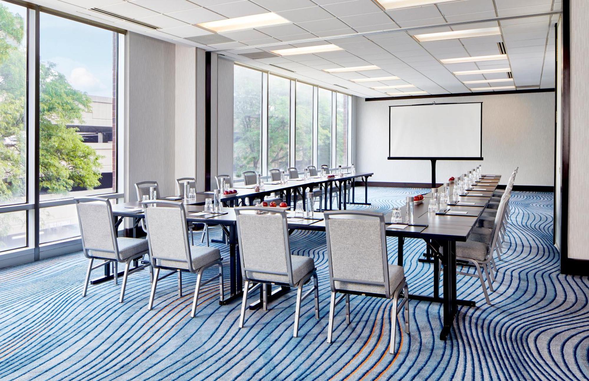 Sheraton At Keystone Crossing Hotel Indianapolis