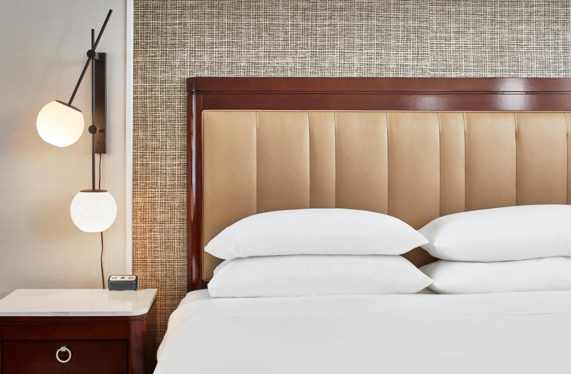 Sheraton At Keystone Crossing Hotel Indianapolis