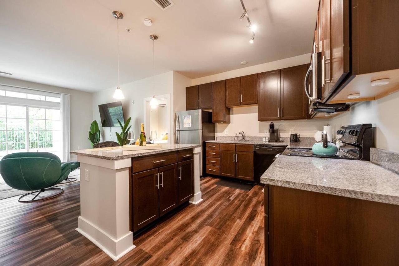 Corporate Housing By Mgm Apartment *