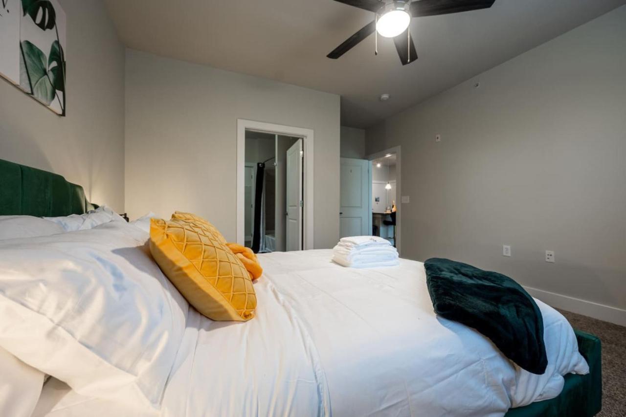 Corporate Housing By Mgm Apartment