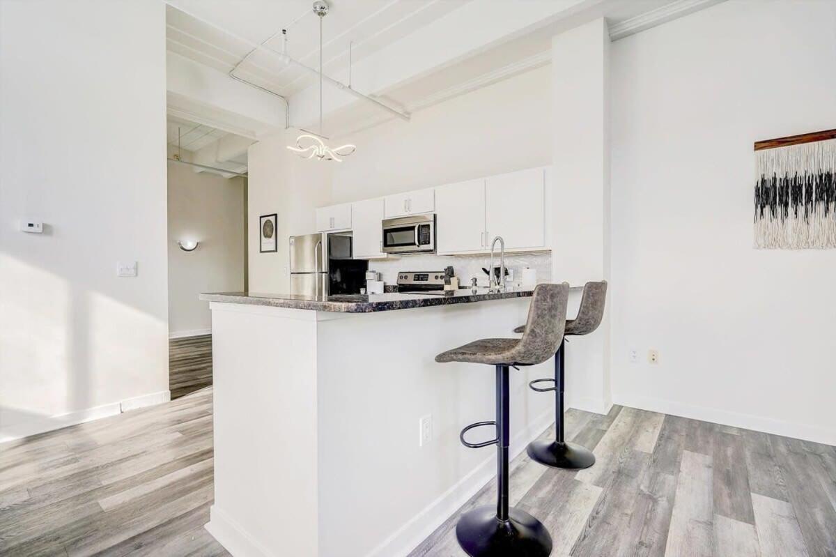 Cozysuites - 2br With Direct Skybridge Access #4 Apartment Indianapolis