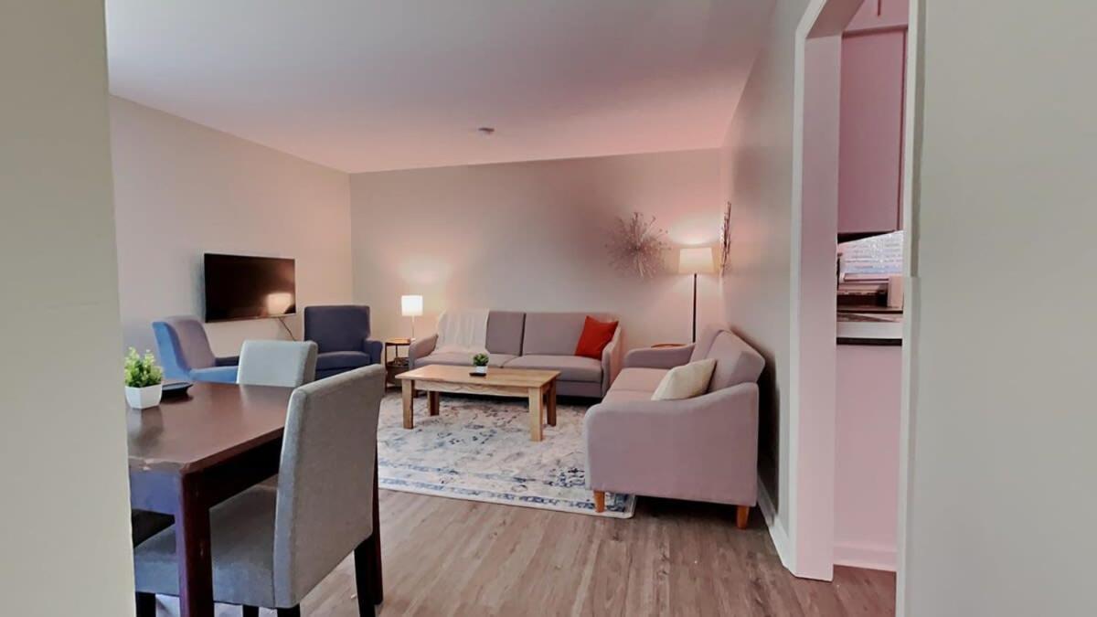 Capital Delight-close To Speedway Downtown And Easy Access To Highways Holiday home