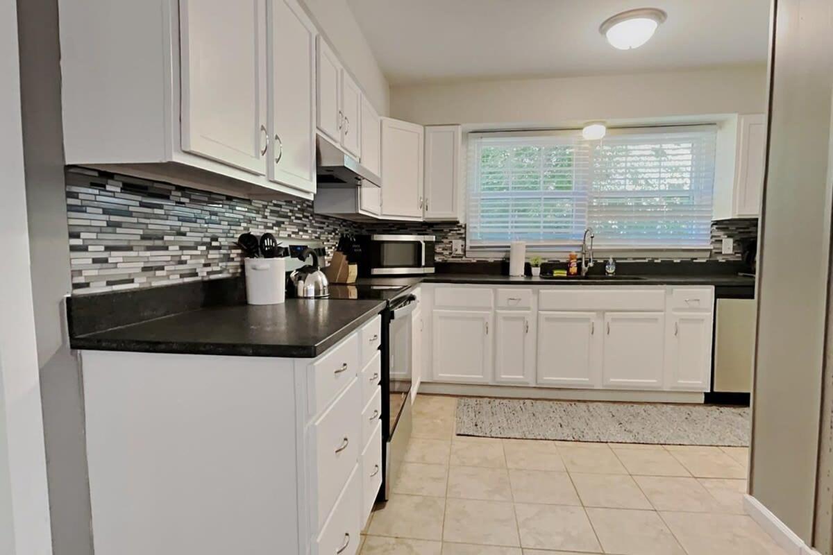 Capital Delight-close To Speedway Downtown And Easy Access To Highways *