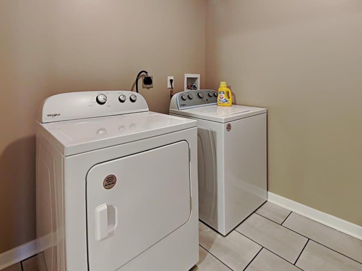 Rockaway Rookwood Retreat- Unit 1
