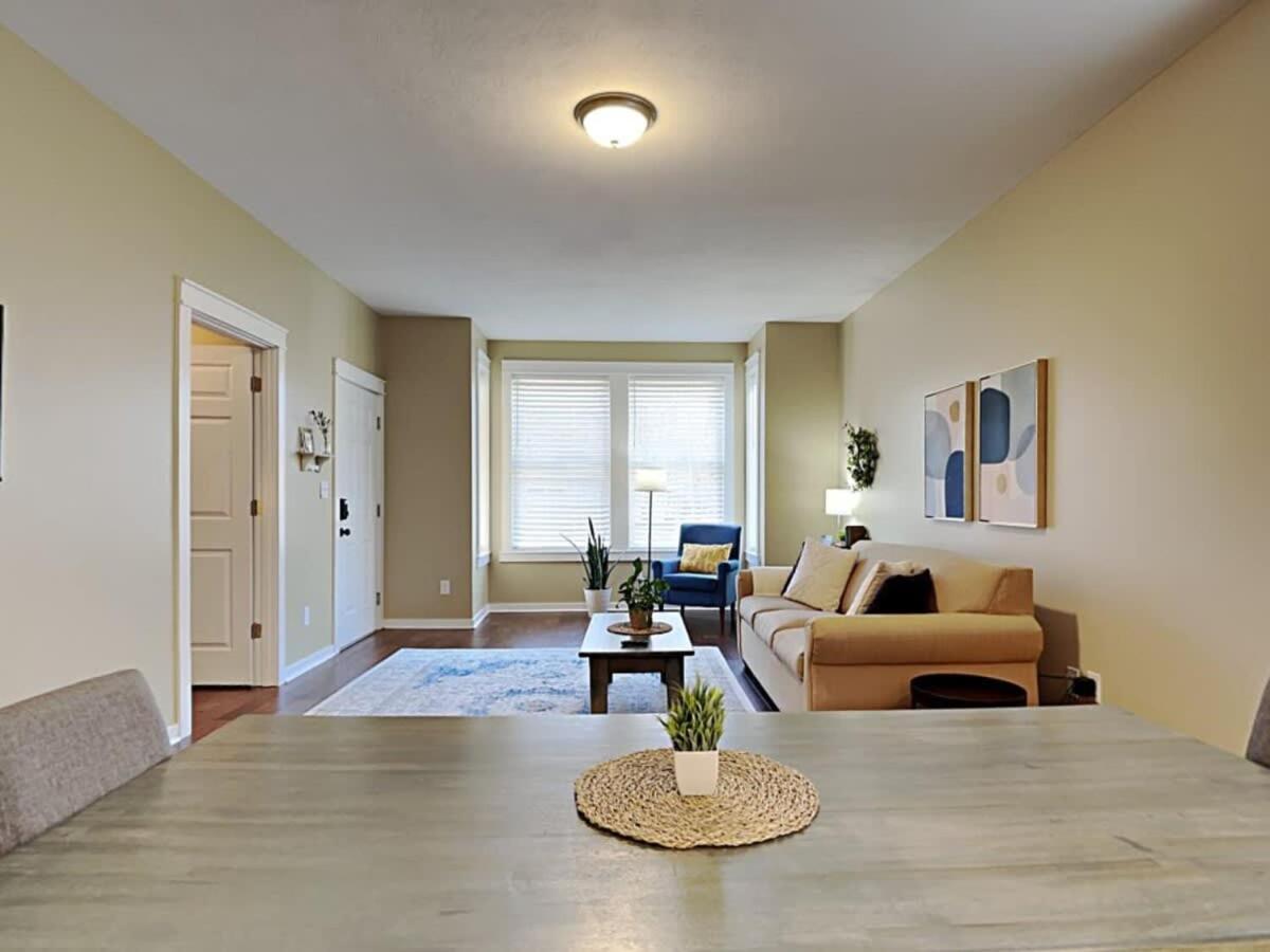 Rockaway Rookwood Retreat- Unit 1 Indianapolis