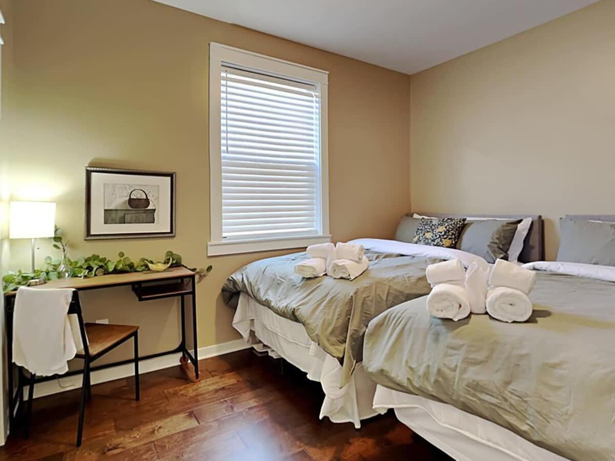 Rockaway Rookwood Retreat- Unit 1 Holiday home Indianapolis