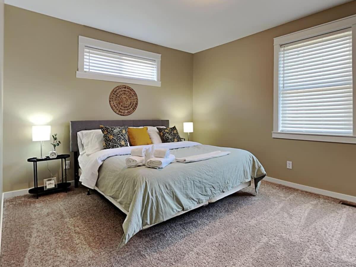 Rockaway Rookwood Retreat- Unit 1 Indianapolis