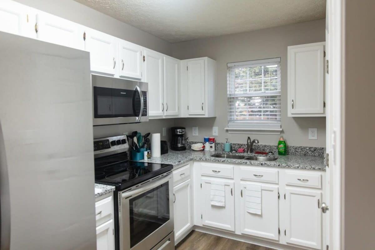 Holiday home Chapel Hill Charmer- Close To Interstates *