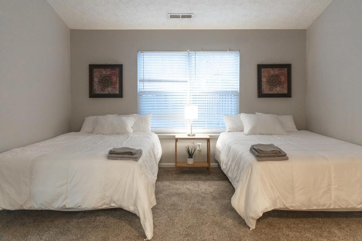 Holiday home Chapel Hill Charmer- Close To Interstates