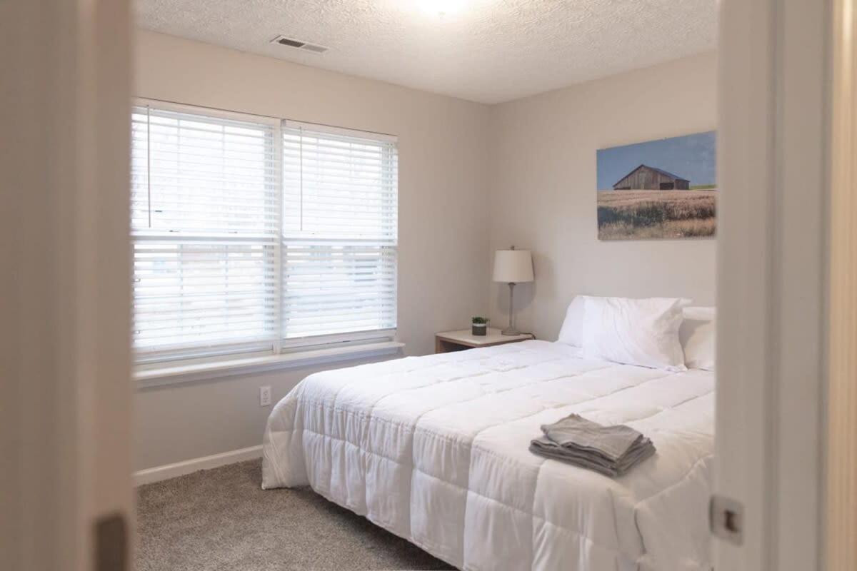 Chapel Hill Charmer- Close To Interstates Indianapolis
