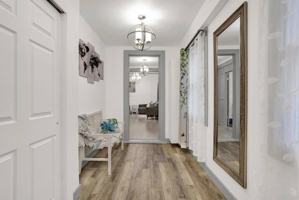 Charming In Fountain Square