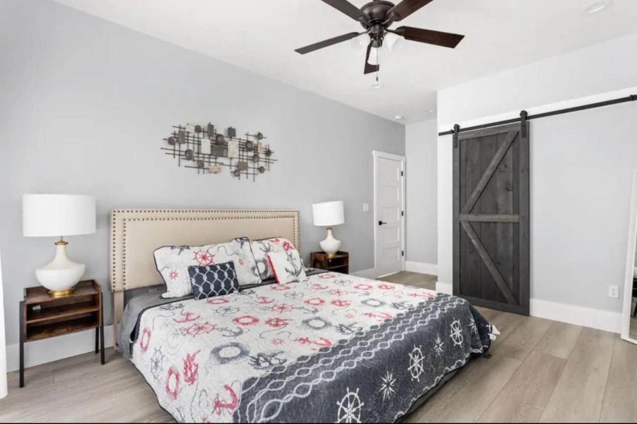 Modern Luxury Broad Ripple Holiday home *