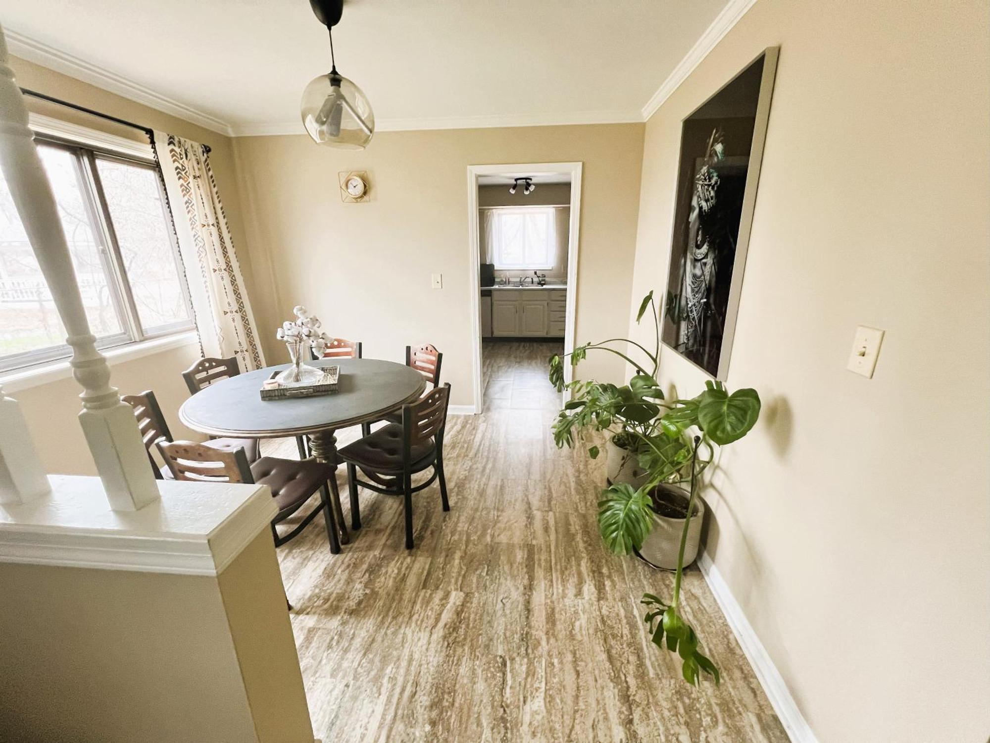 Spanish Style 3-bedroom With Hot Tub * Indianapolis