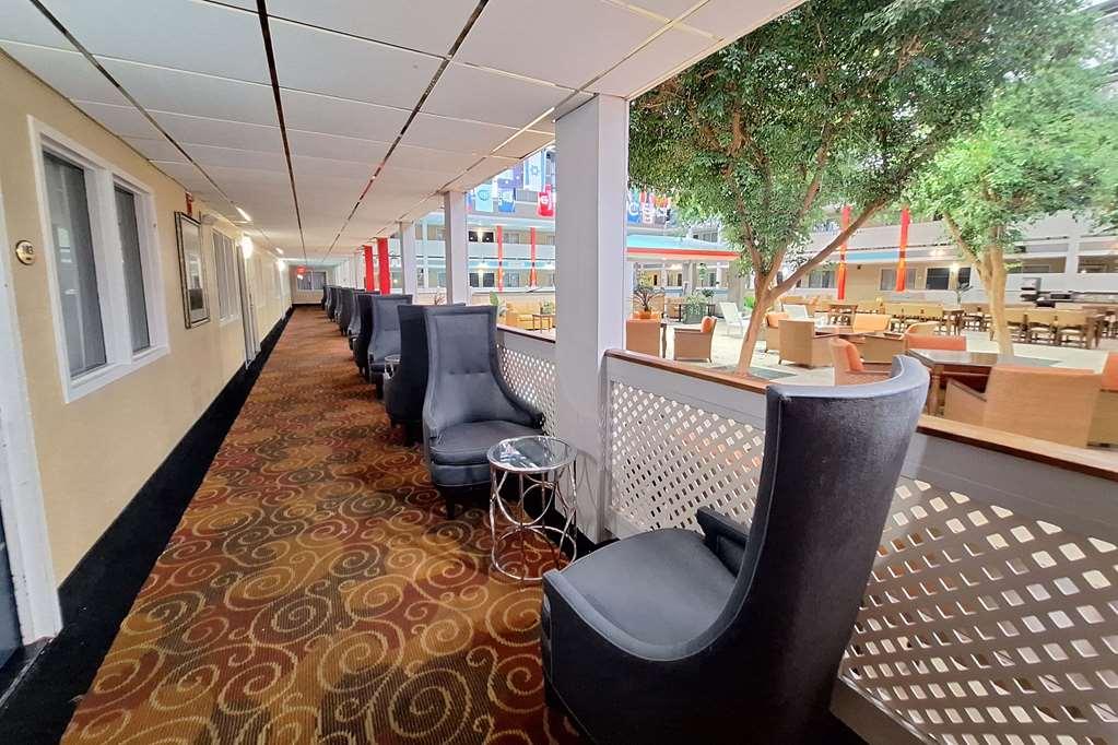 Travelodge Spdway Hotel
