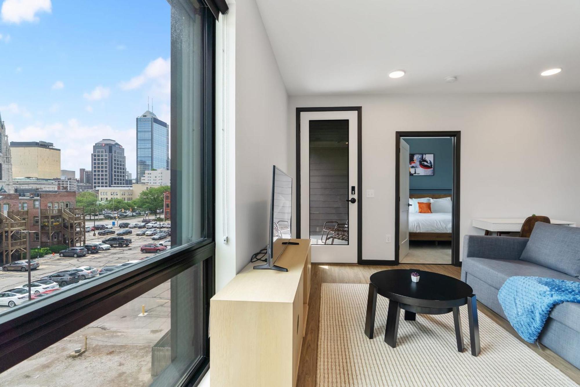 Cozysuites On Mass With Garage Parking #8 Apartment Indianapolis